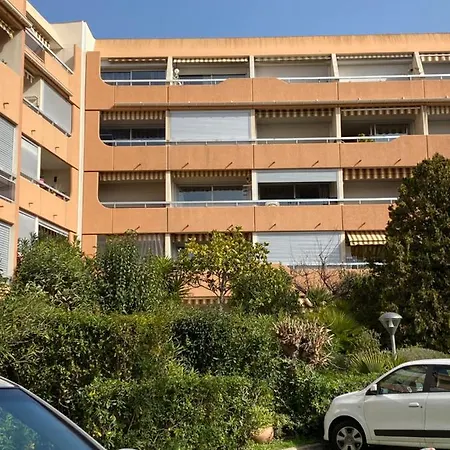 Appart. F2 Apercu Port De Santa Lucia St Raphael Apartment